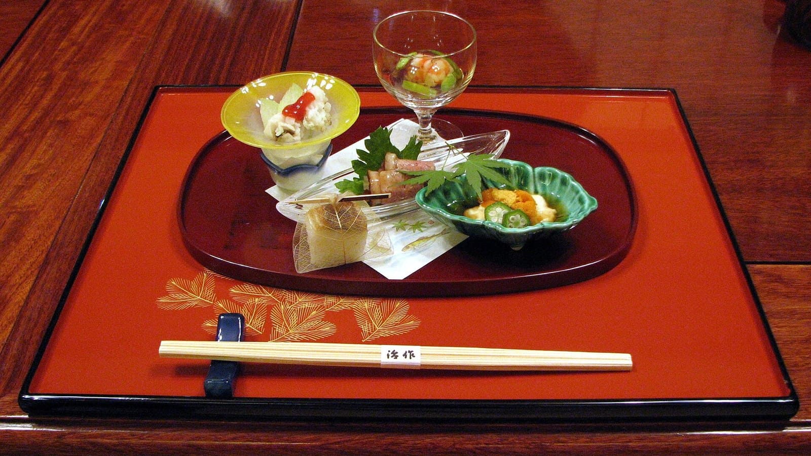 Kaiseki Dining: Reading Season, Craft, and Hospitality One Course at a Time