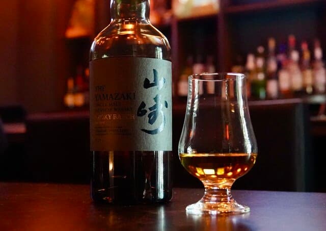 Café & BAR そわか - 山﨑スモーキーバッチ　¥2,500