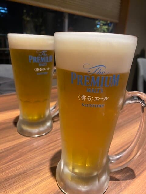 酒ト肴・〆うどん あかり - 生ビールで乾杯