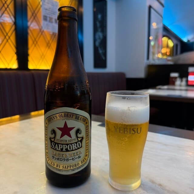 老辺餃子舘 - ■サッポロラガービール¥750