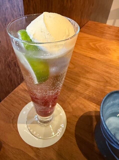 銀座2丁目ミタスカフェ -