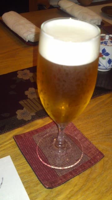 北 - 生ビールは泡が美味しい。