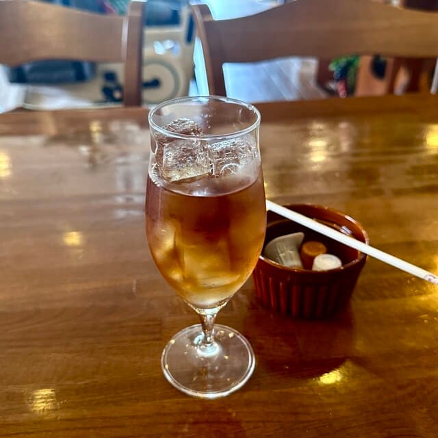 あん・じゅーる - ビーフシチューセット(\2,750)　アイスティー