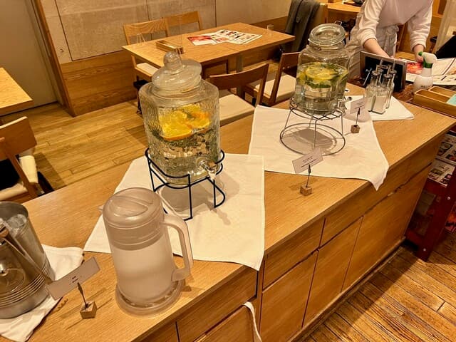 めん、色いろ。いつでも、おやつ。 -