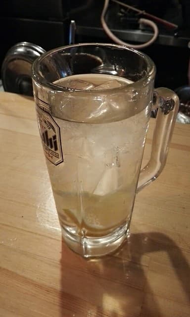 焼肉ホルモン濱牛 - 水レモン