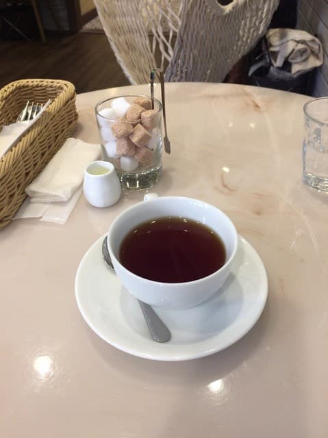幸せのパンケーキ - ホットの紅茶。