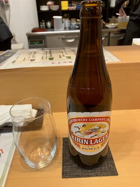 食道 月 - 瓶ビール650円Ｘ2