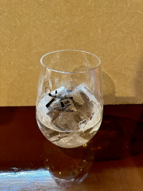 炭焼き酒菜 禄 - 芋焼酎ロック