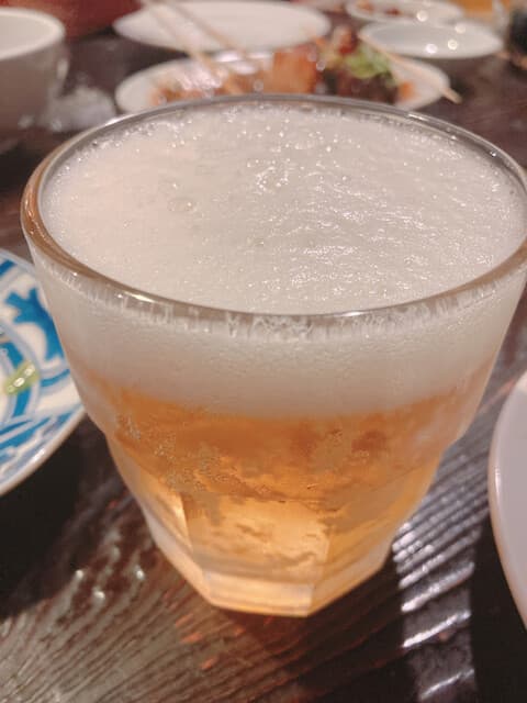 六傳屋 - 蒸し暑い日に涼しいお部屋でビールは美味いヨ♬