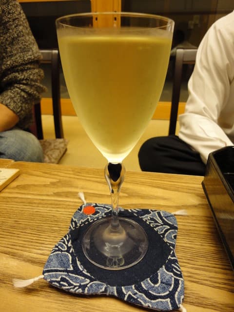 喫茶 山音 - これが日本酒のグラス大