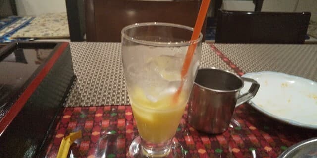 インド・タイ料理 さくら - マンゴーラッシー（飲み掛けm(._.)m）