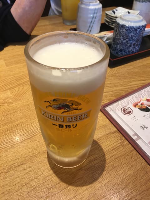 にぎり長次郎 - 生ビール（561円）