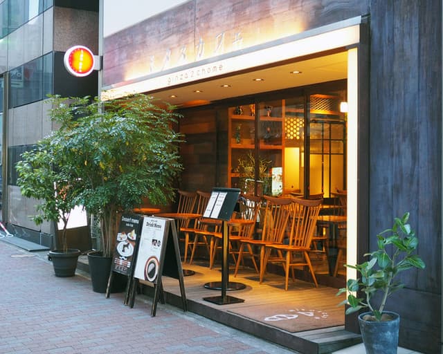 銀座2丁目ミタスカフェ -