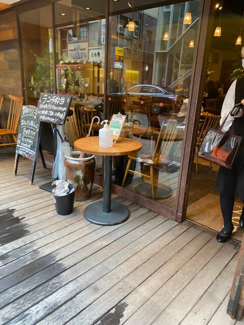 銀座2丁目ミタスカフェ -