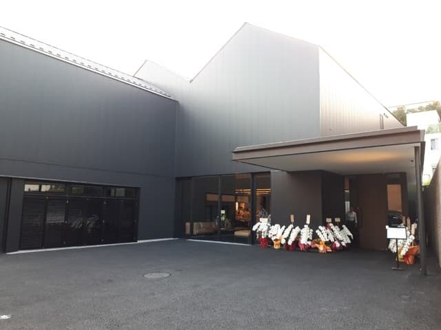 テストキッチンエイチ - 表参道の一等地に広大な敷地が！Σ(￣□￣;)