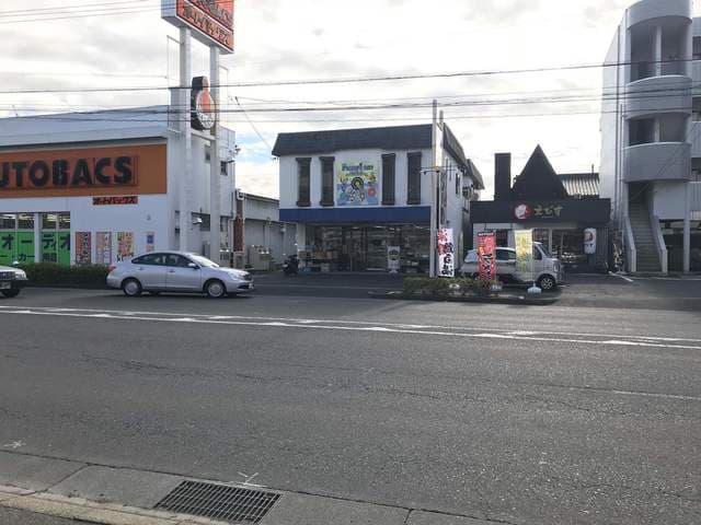 鶏そば専門店 らーめんえびす - 目印はオートバックス