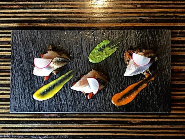 常春 - 今年は当たり年 サンマのマリネ3種のソース