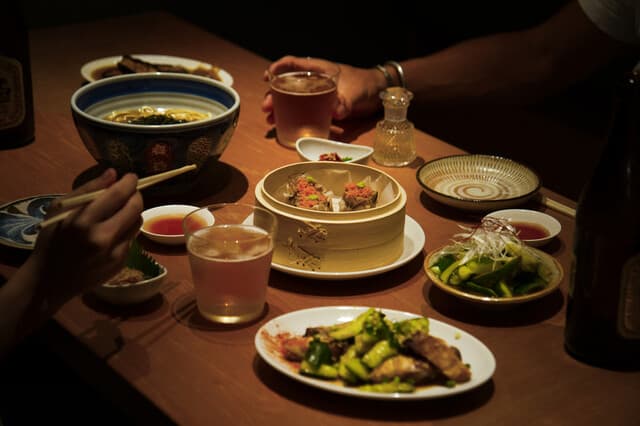 双麺 - 才色兼備の双麺人気ナンバーワン！味、飲、楽、全てがここにあり！
