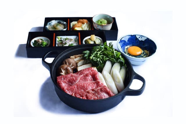 鉄板処 めぐろ -