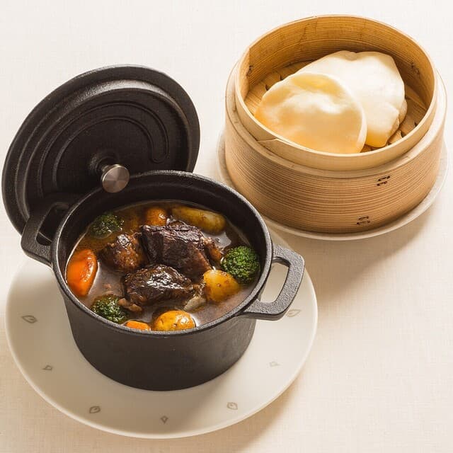 中国料理 桃谷樓　 - 和牛の薬膳風赤ワイン煮込み