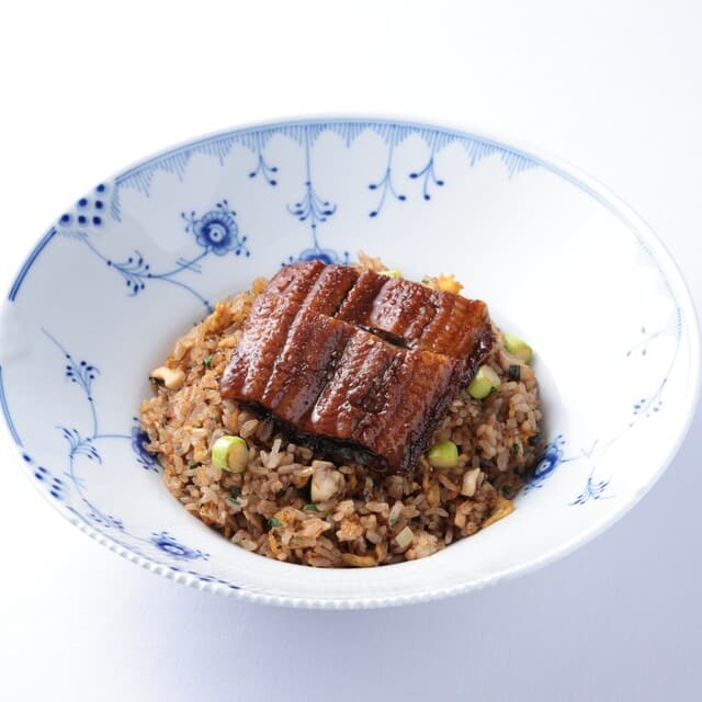 中国料理 桃谷樓　 - 国産ウナギのトウチ炒飯