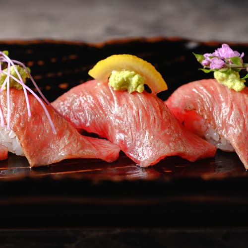 BEEF STEAK CLUB KIYO - 奥羽牛の握り寿司