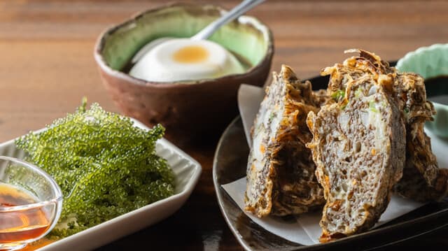沖縄酒場 やなわらばー - 海ぶどう・もずく天・ジーマミ―豆腐