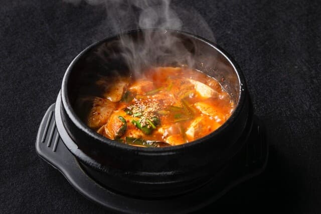 六本木 にくる - 本日のスンドゥブチゲ