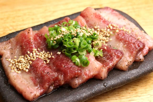 焼肉ホルモン濱牛 -