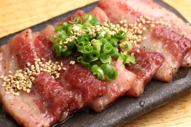 焼肉ホルモン濱牛 -
