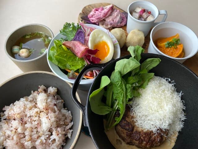 ズイウン ダイニング -