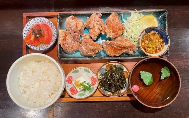 酒場  夏目 - ザンギW定食