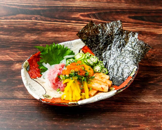 骨付鳥、からあげ、焼鳥 がブリチキン。 -