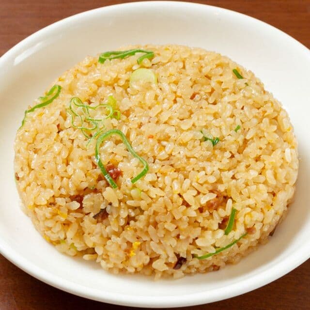 鶏そば・から揚げ専門店らーめんえびす - 「炊き込みチャーハン」じっくりと加熱して完成させた、えびすの新提案です。