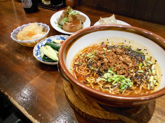六傳屋 -