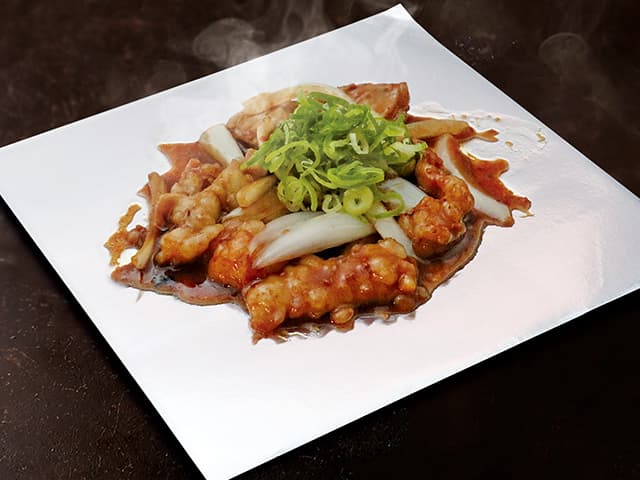 錦 わらい - シマチョウ辛みそ焼き