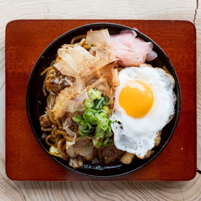 SUNDAY - SUNDAY焼きそば（全部のせ）
