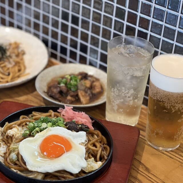 SUNDAY - 飲める焼きそば屋