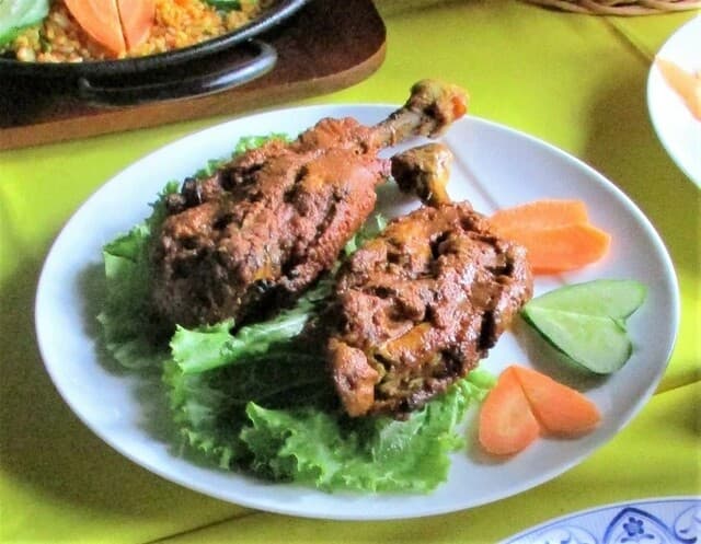 HALAL & VEGGIE Restaurant ポンテロッソ -
