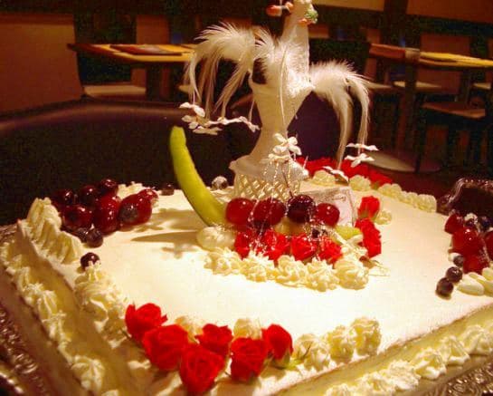 HALAL & VEGGIE Restaurant ポンテロッソ - 結婚式２次会にはウェディングケーキをお１人様５００円でお付けします！