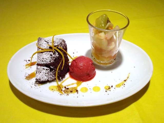 HALAL & VEGGIE Restaurant ポンテロッソ - 自家製デザート盛合せ