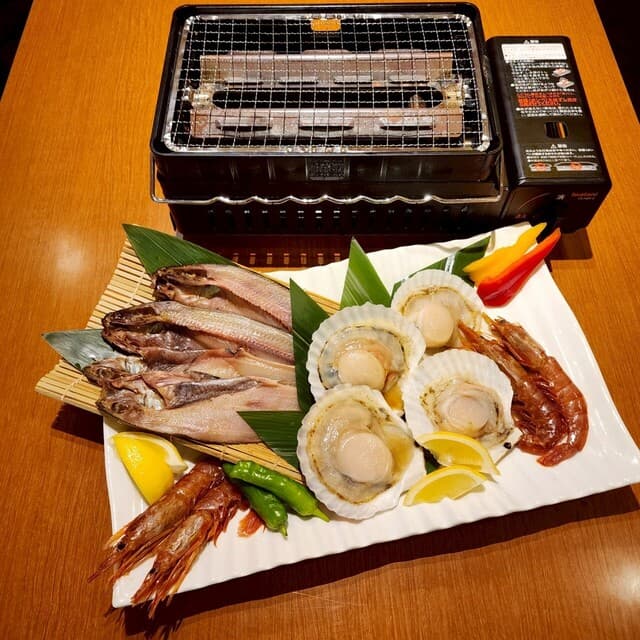 浜焼き 藁焼き 海鮮居酒屋 魚均 -