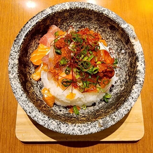 浜焼き 藁焼き 海鮮居酒屋 魚均 -