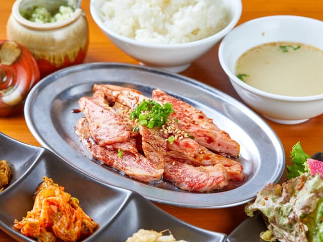 琉球焼肉NAKAMA -