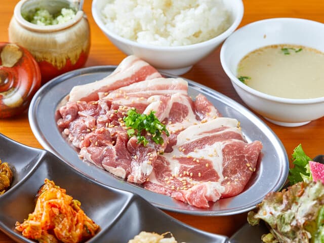 琉球焼肉NAKAMA -