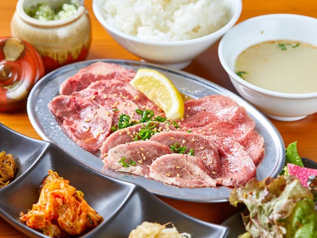 琉球焼肉NAKAMA -