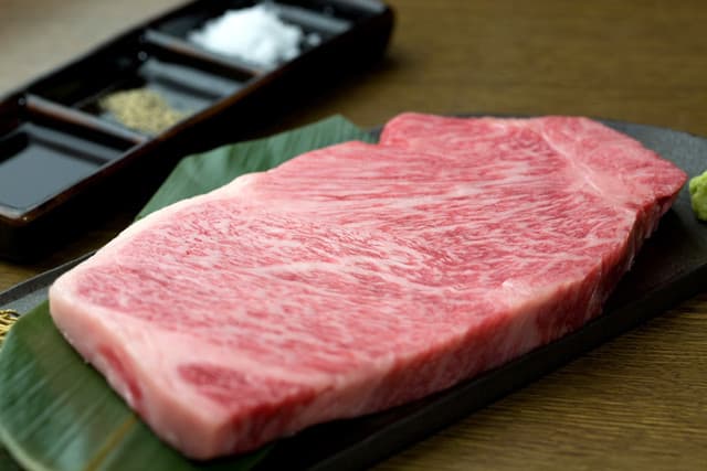 炭火焼肉 石垣庵 -