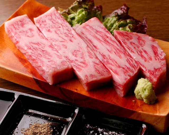 炭火焼肉 石垣庵 -