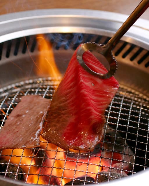 炭火焼肉 石垣庵 -