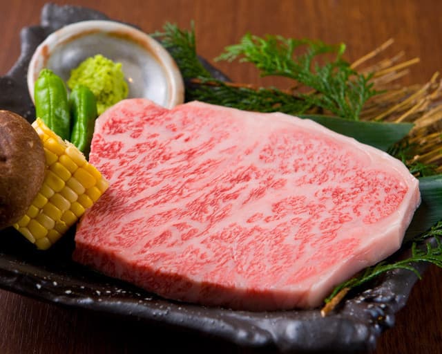 炭火焼肉 石垣庵 -